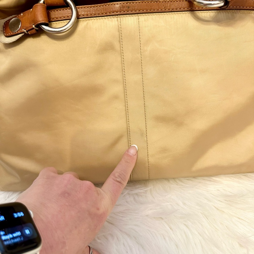 BEAUTIFUL COACH Hampton Tote - Picture 12 of 12